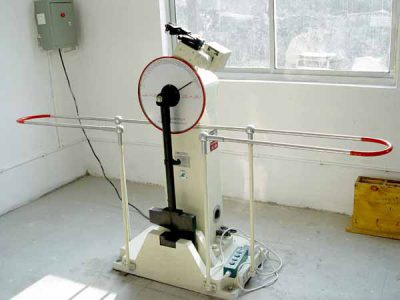 摆锤式冲击实验机